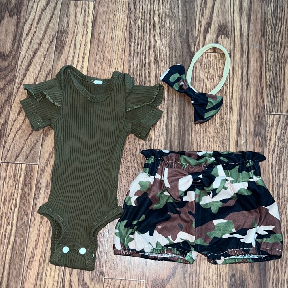 Newborn camo outfit. This outfit is super cute.